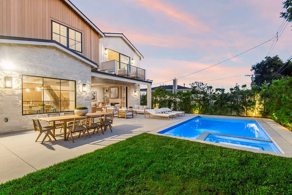 Pacific Palisades Coastal Estate - a custom home built by Camelot Construction Company